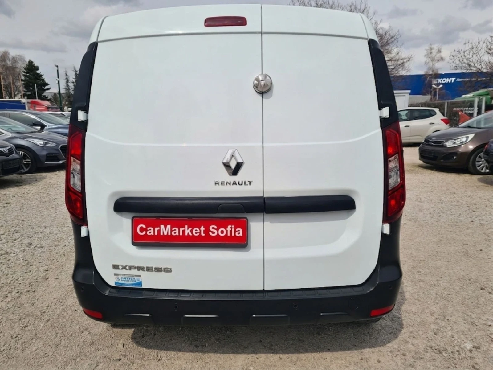 Renault Express 1.5dci 95p.s / EVRO 6B , снимка 6 - Автомобили и джипове - 55631601