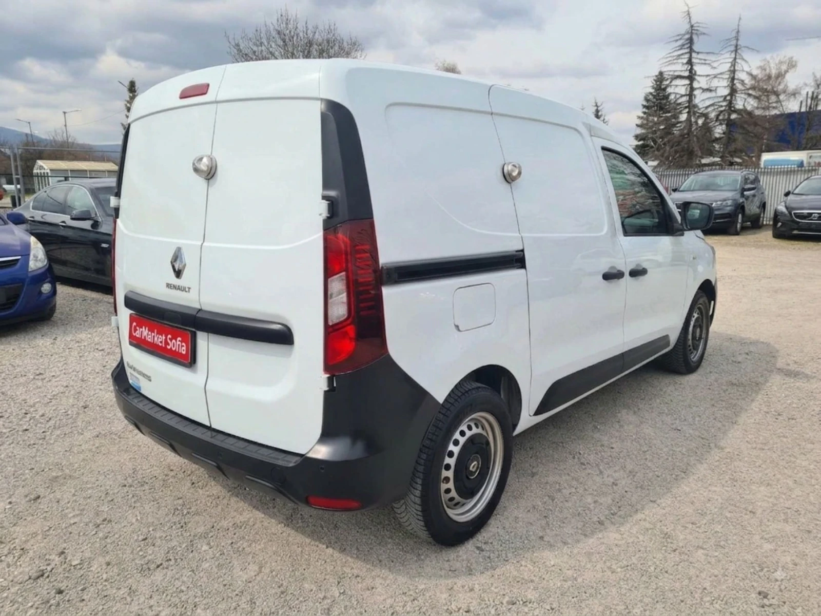 Renault Express 1.5dci 95p.s / EVRO 6B , снимка 5 - Автомобили и джипове - 55631601