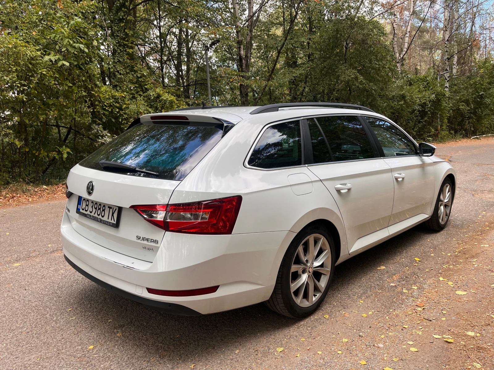 Skoda Superb 2.0 190кс 4х4 АВТОМАТИК , снимка 6 - Автомобили и джипове - 56223651