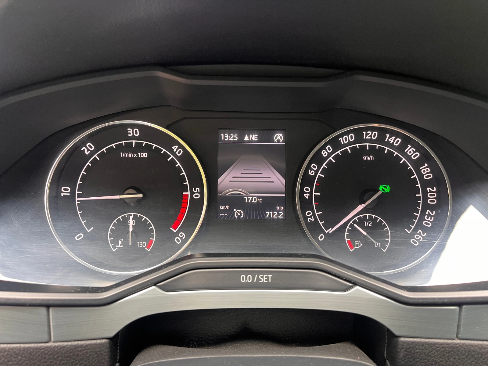Skoda Superb 2.0 190кс 4х4 АВТОМАТИК , снимка 17 - Автомобили и джипове - 56223651