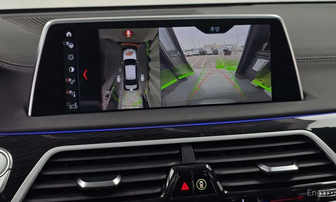 BMW 740 Li * xDrive * M Sport * 4x Обдухване * HUD * TV * , снимка 14 - Автомобили и джипове - 56228452