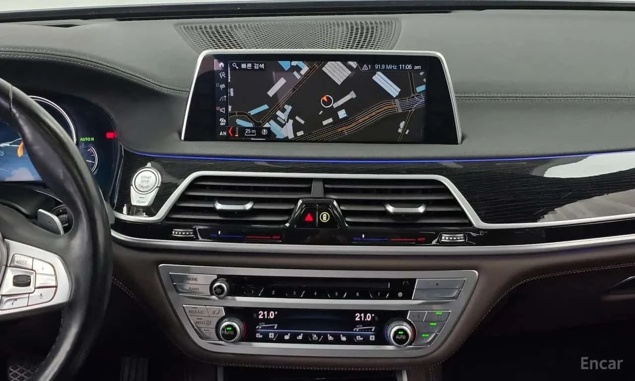 BMW 740 Li * xDrive * M Sport * 4x Обдухване * HUD * TV * , снимка 9 - Автомобили и джипове - 56228452
