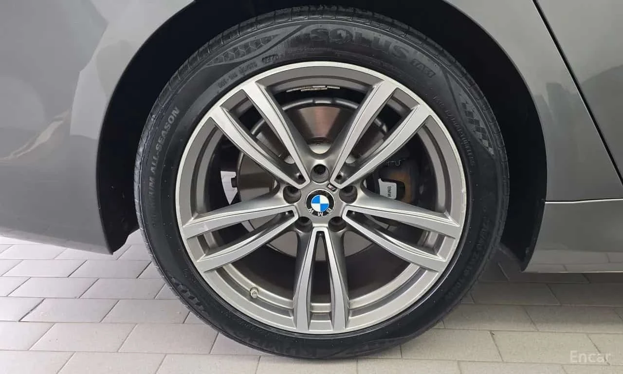 BMW 740 Li * xDrive * M Sport * 4x Обдухване * HUD * TV * , снимка 5 - Автомобили и джипове - 56228452
