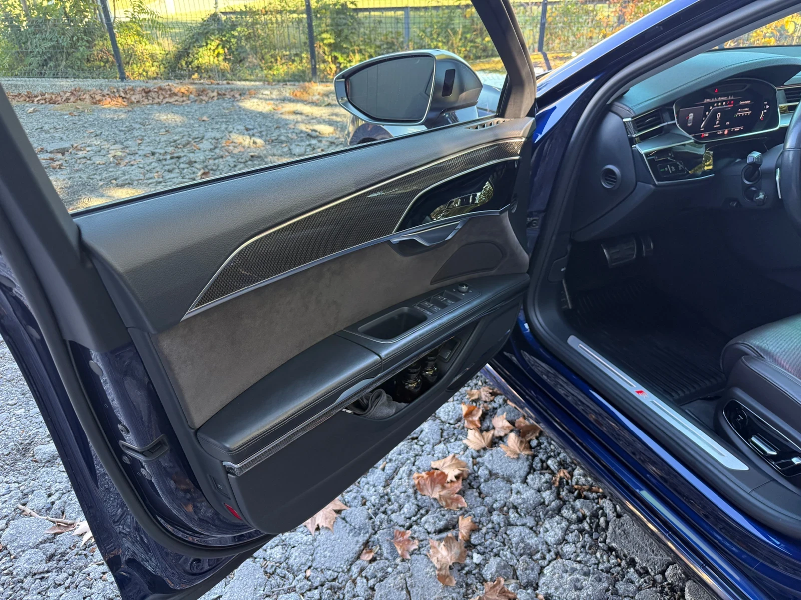 Audi S8 4.0 TFSI/FUL MAX, снимка 12 - Автомобили и джипове - 56649073