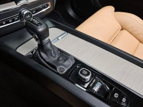 Volvo XC60 T6 Inscription| 316к.с.| ВКЛ.ТЕХНОТЕСТ, снимка 9