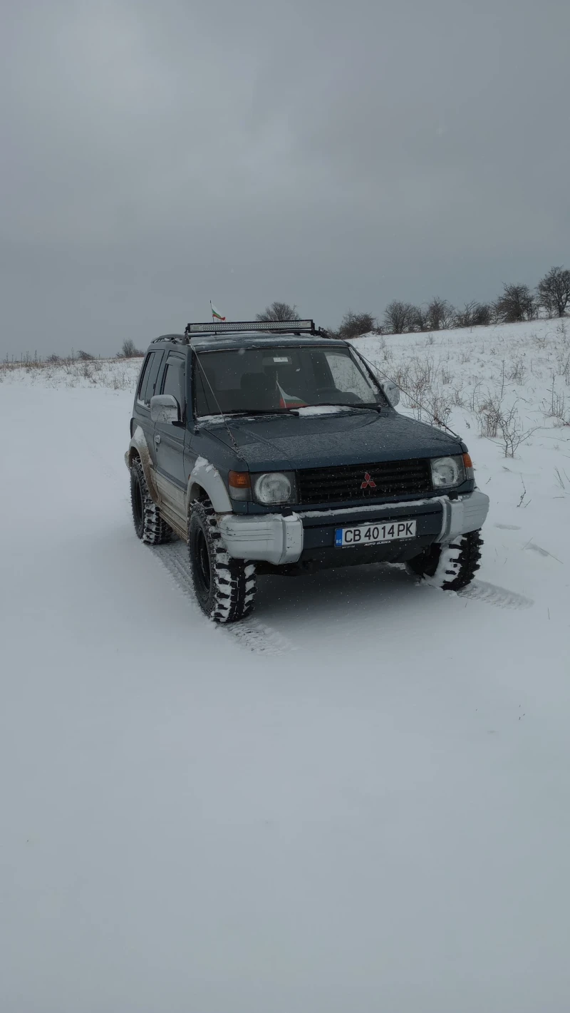 Mitsubishi Pajero 2.5, снимка 2 - Автомобили и джипове - 47980496