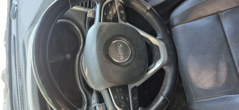 Jeep Grand cherokee, снимка 5 - Автомобили и джипове - 51888666