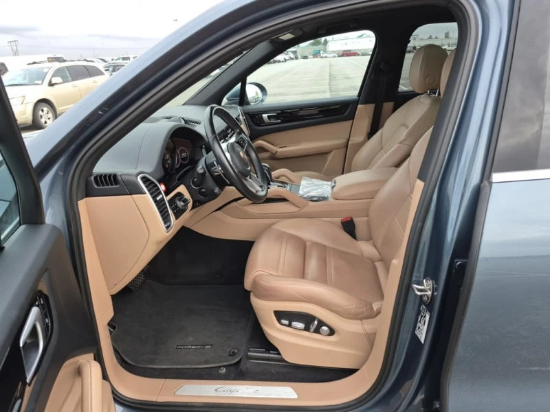 Porsche Cayenne * Type 9YA * CARFAX * ФИНАНСИРАНЕ, снимка 5 - Автомобили и джипове - 52769158