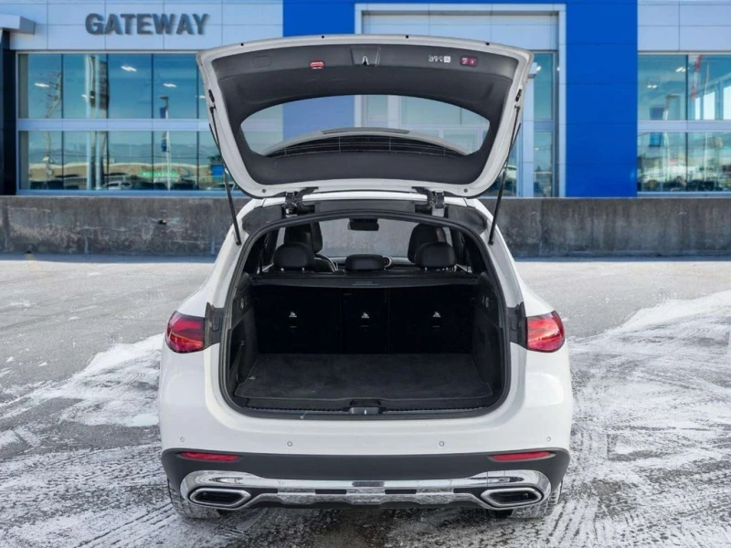 Mercedes-Benz GLC 300 * CARFAX* ЦЕНА ДО БЪЛГАРИЯ* 360 КАМЕРИ, снимка 6 - Автомобили и джипове - 53246289