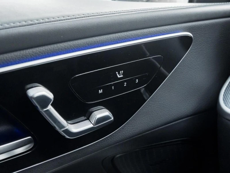 Mercedes-Benz GLC 300 * CARFAX* ЦЕНА ДО БЪЛГАРИЯ* 360 КАМЕРИ, снимка 15 - Автомобили и джипове - 53246289