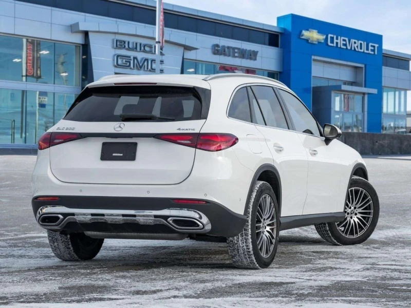 Mercedes-Benz GLC 300 * CARFAX* ЦЕНА ДО БЪЛГАРИЯ* 360 КАМЕРИ, снимка 4 - Автомобили и джипове - 53246289