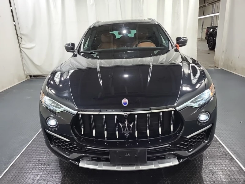Maserati Levante S GRANLUSSO | AWD | VOCAL ASSIST | ШИБЕДАХ| CARFAX, снимка 2 - Автомобили и джипове - 53382346