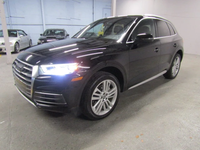 Audi Q5 Premium Plus* BOSE* PANO* КАМЕРИ* ПОДГРЕВИ - изображение 2