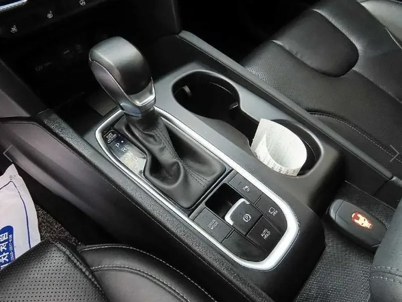 Hyundai Santa fe 2.0 2WD - САМО 30% АВАНС, снимка 10 - Автомобили и джипове - 56306660