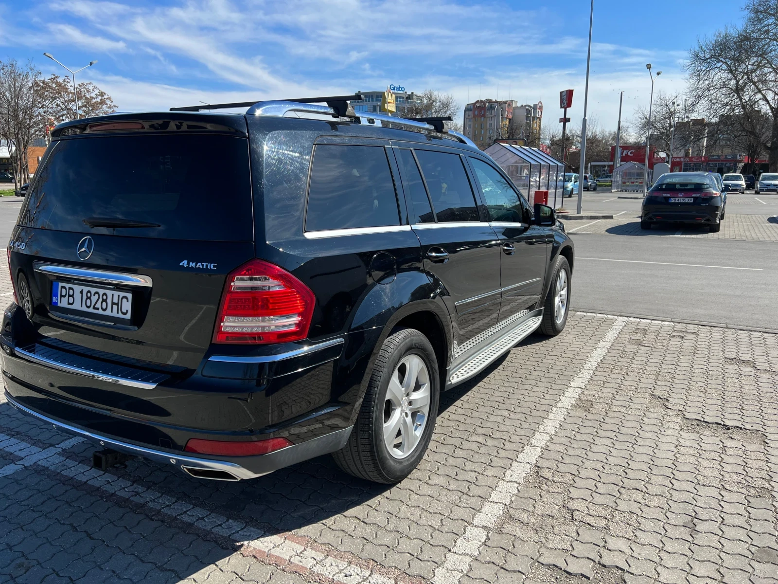 Mercedes-Benz GL 450 Газ/Бензин, Поддържан безкомпромисно - изображение 4