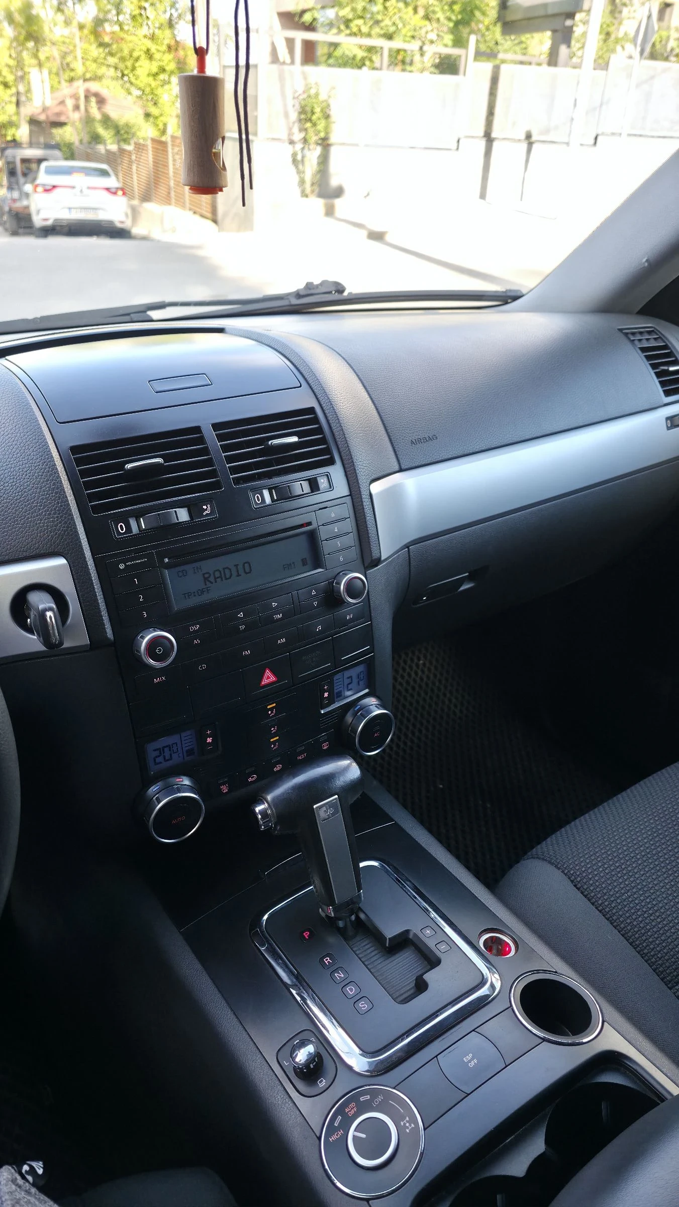 VW Touareg 3.0 TDI  - изображение 7