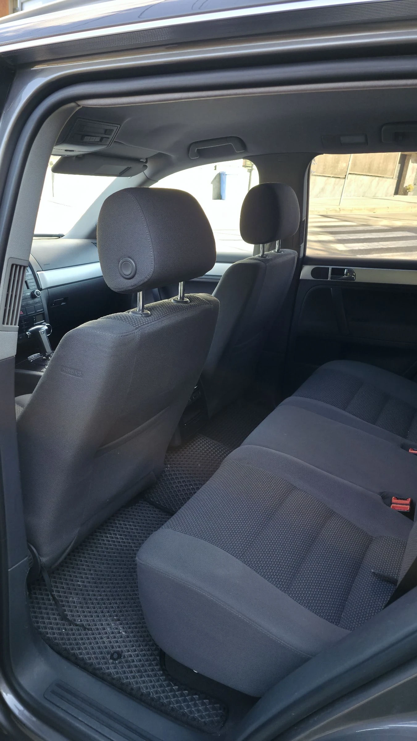 VW Touareg 3.0 TDI  - изображение 8