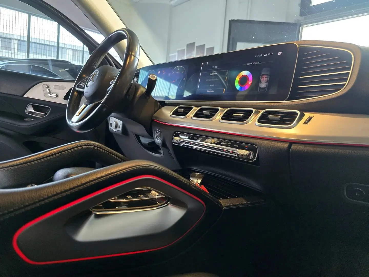 Mercedes-Benz GLE 350 d 4Matic AMG-Line - изображение 5