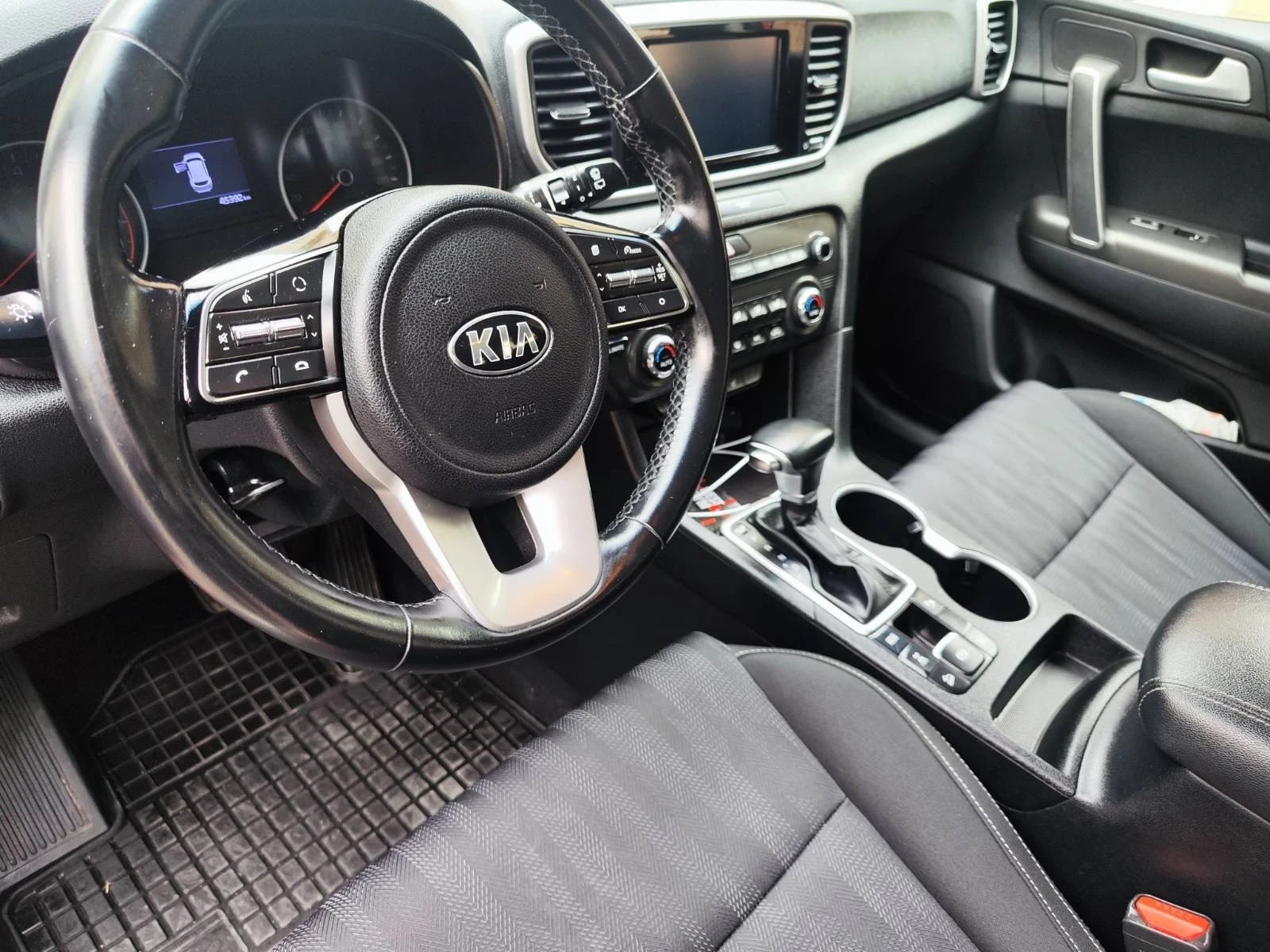 Kia Sportage, снимка 10 - Автомобили и джипове - 53565188