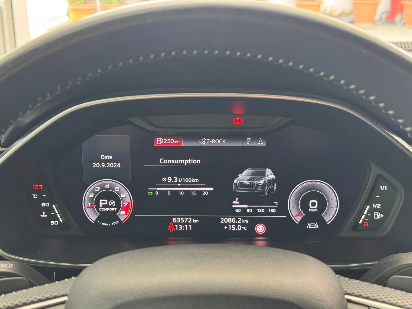 Audi Q3, снимка 8 - Автомобили и джипове - 56421132