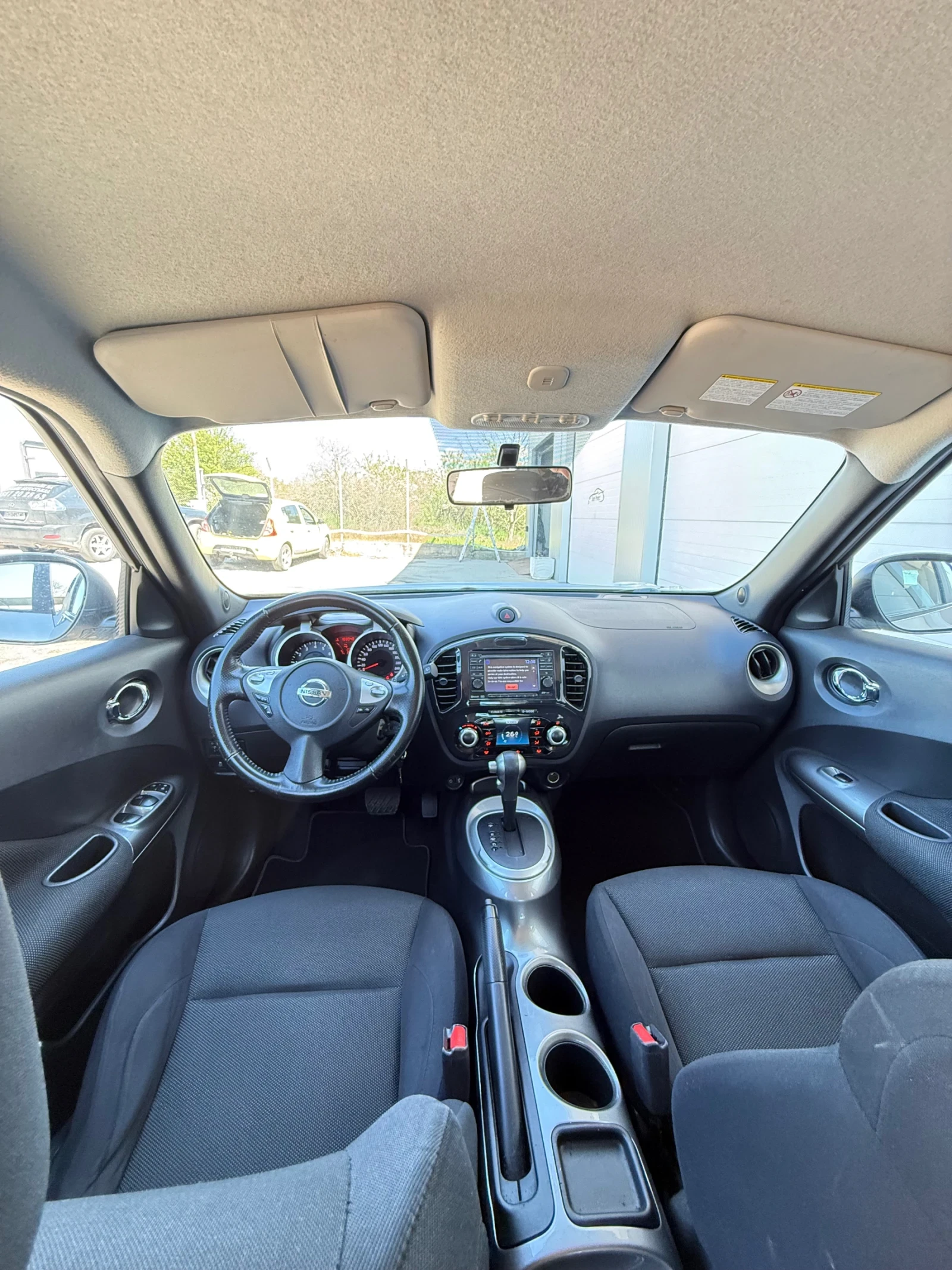 Nissan Juke 1.6i AUTOMAT , снимка 10 - Автомобили и джипове - 54606823
