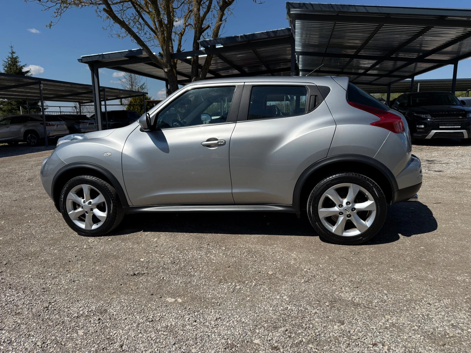 Nissan Juke 1.6i AUTOMAT , снимка 5 - Автомобили и джипове - 54606823
