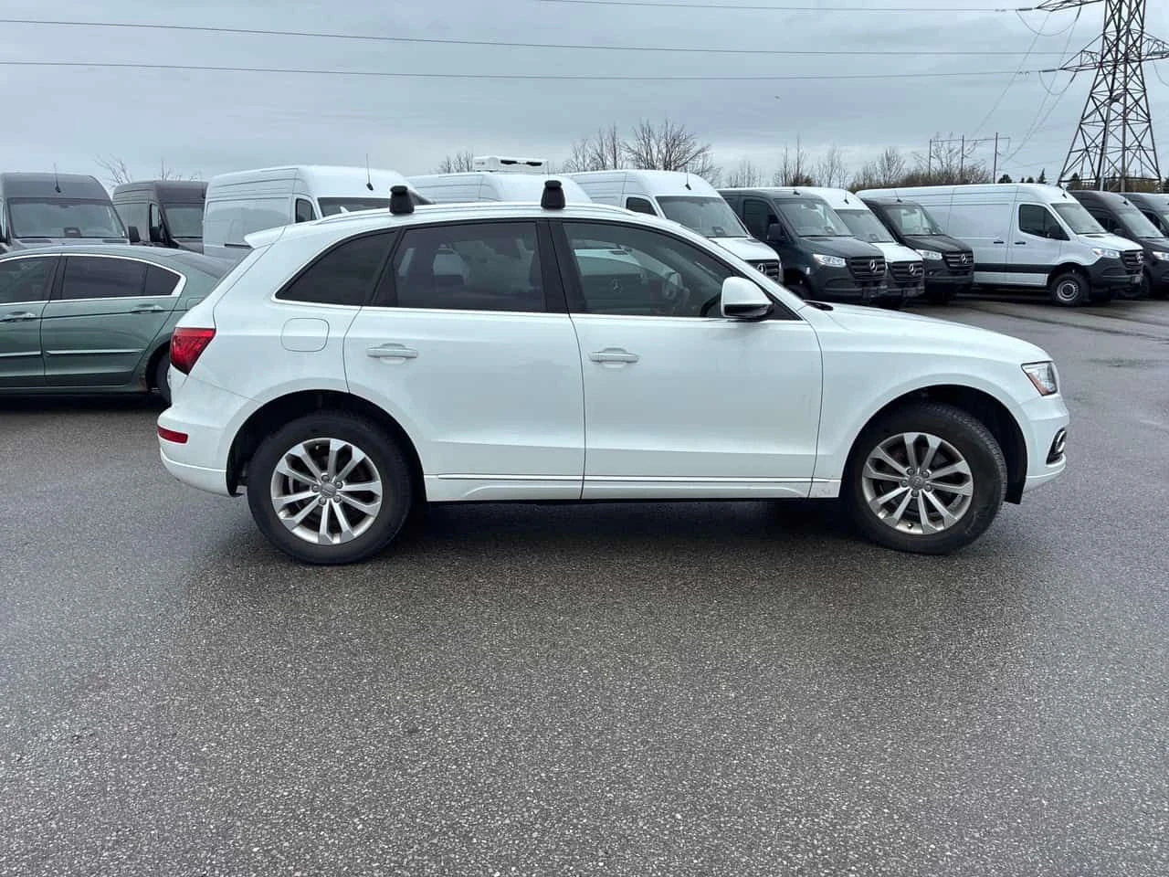 Audi Q5 * 2.0T Progressiv* 2 КЛЮЧА* PANO* KEYLESS* ПОДГРЕВ, снимка 3 - Автомобили и джипове - 54385916