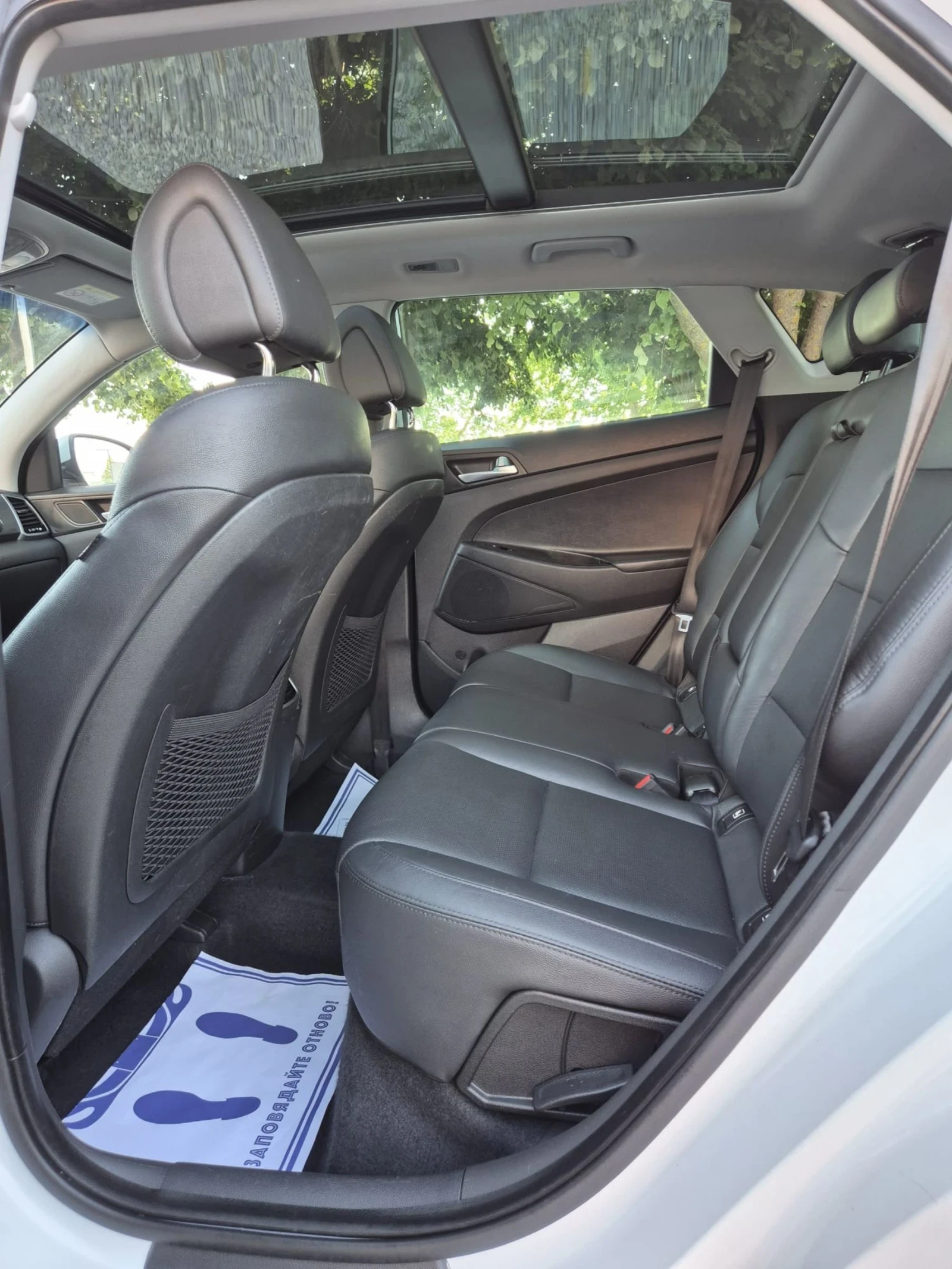 Hyundai Tucson 1.7CRDI-Navi-Panorama, снимка 9 - Автомобили и джипове - 54760935