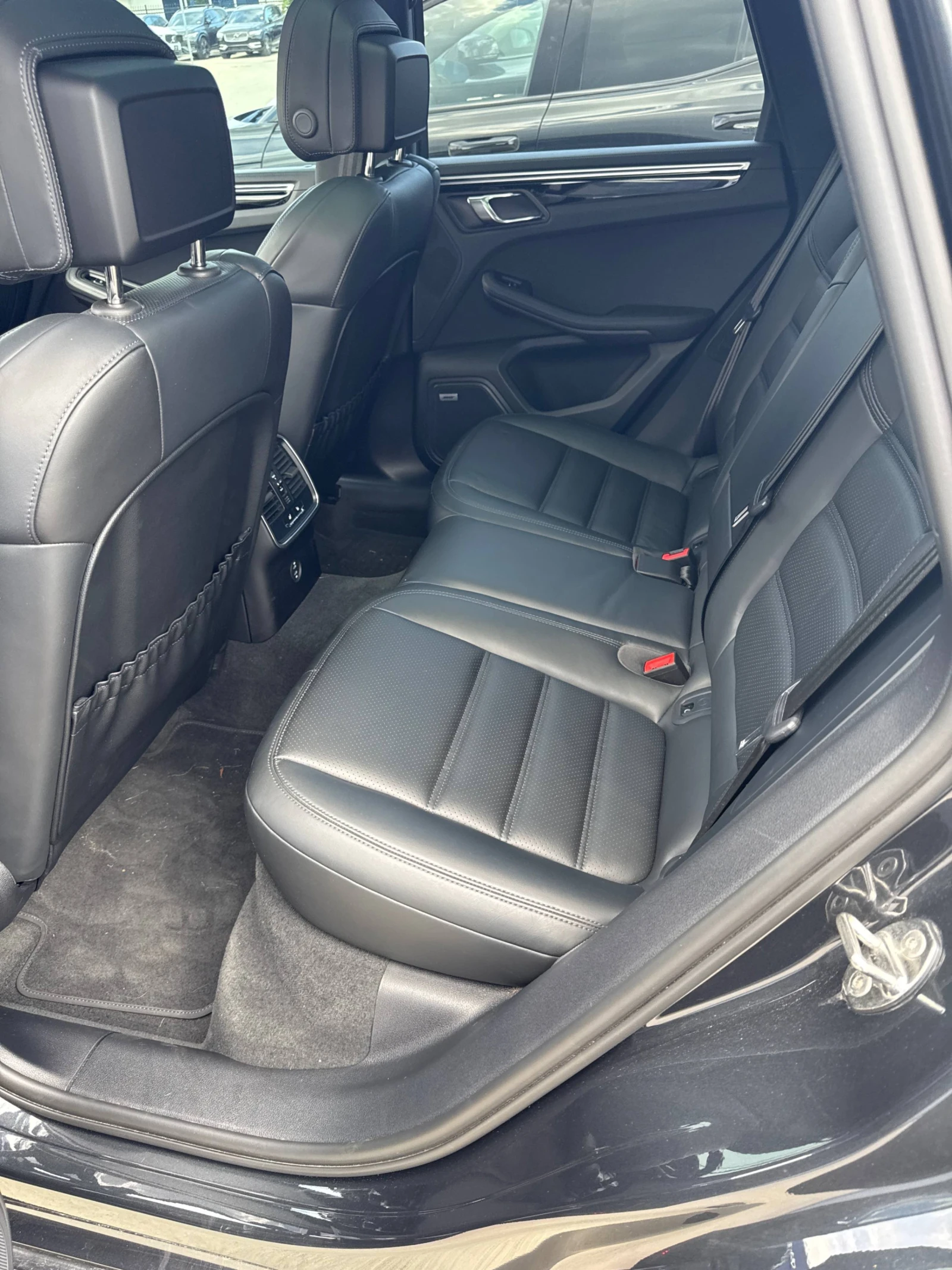 Porsche Macan * GTS * CARFAX * ОПЦИЯ ЗА ФИНАНСИРАНЕ, снимка 12 - Автомобили и джипове - 55874888
