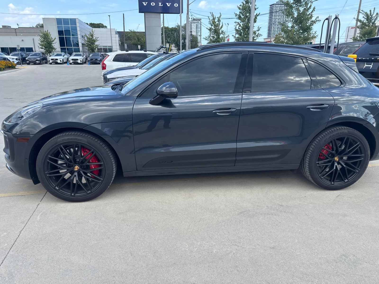 Porsche Macan * GTS * CARFAX * ОПЦИЯ ЗА ФИНАНСИРАНЕ, снимка 2 - Автомобили и джипове - 55874888