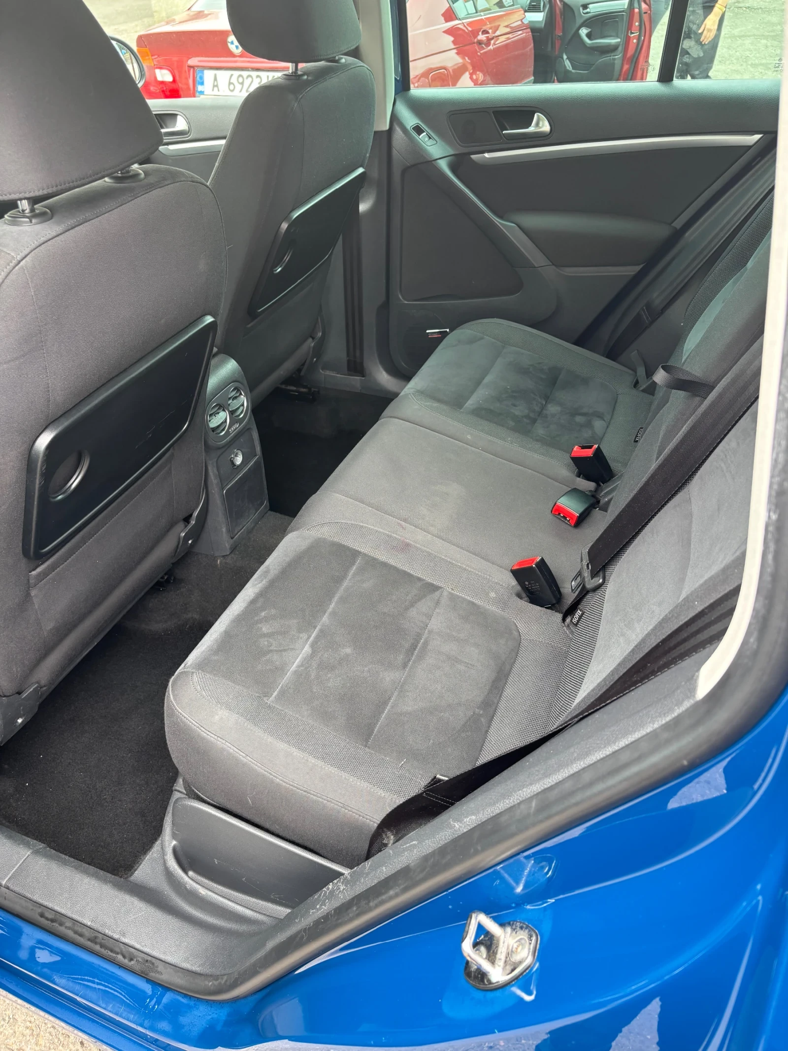 VW Tiguan, снимка 7 - Автомобили и джипове - 56024489