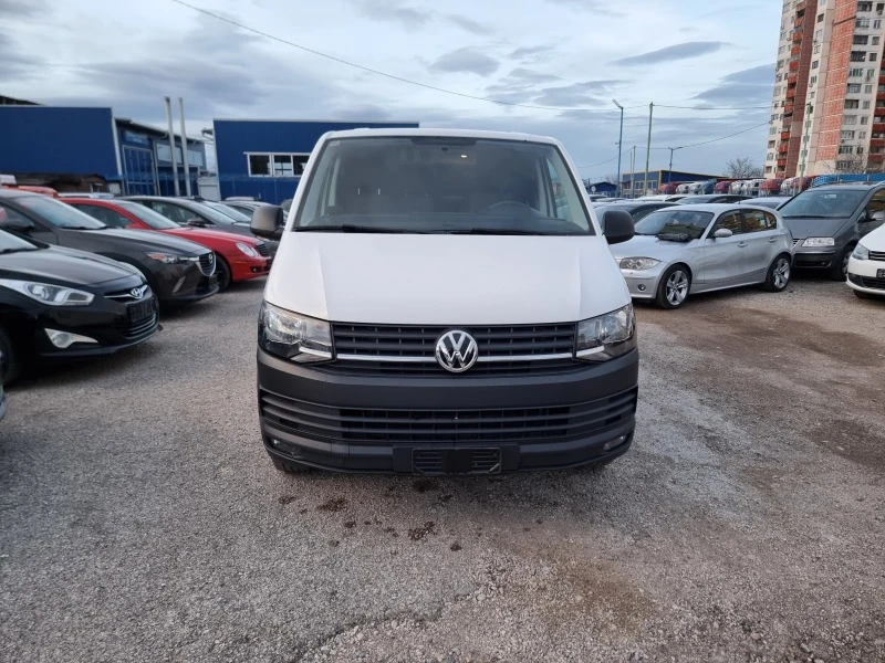 VW Transporter 150 коня, 2.0 TDI, снимка 1 - Бусове и автобуси - 44444710