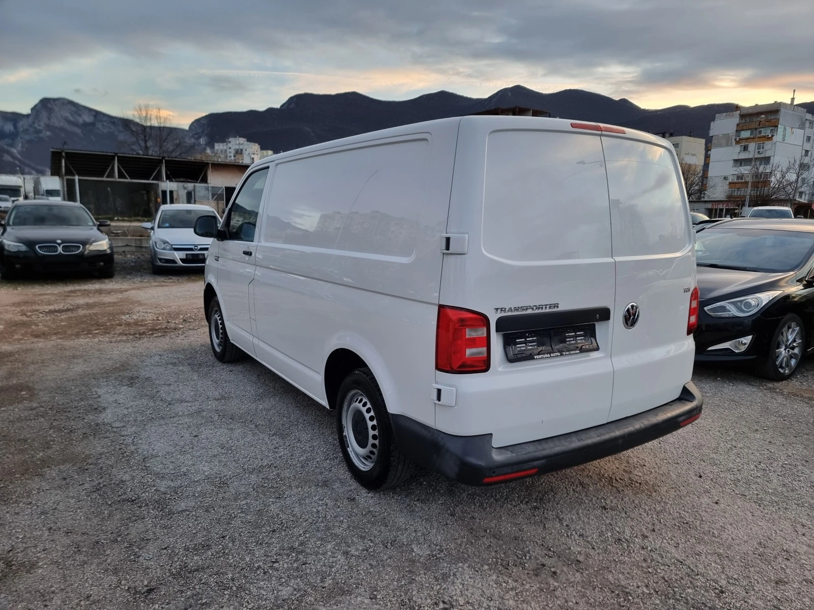 VW Transporter 150 коня, 2.0 TDI - изображение 4