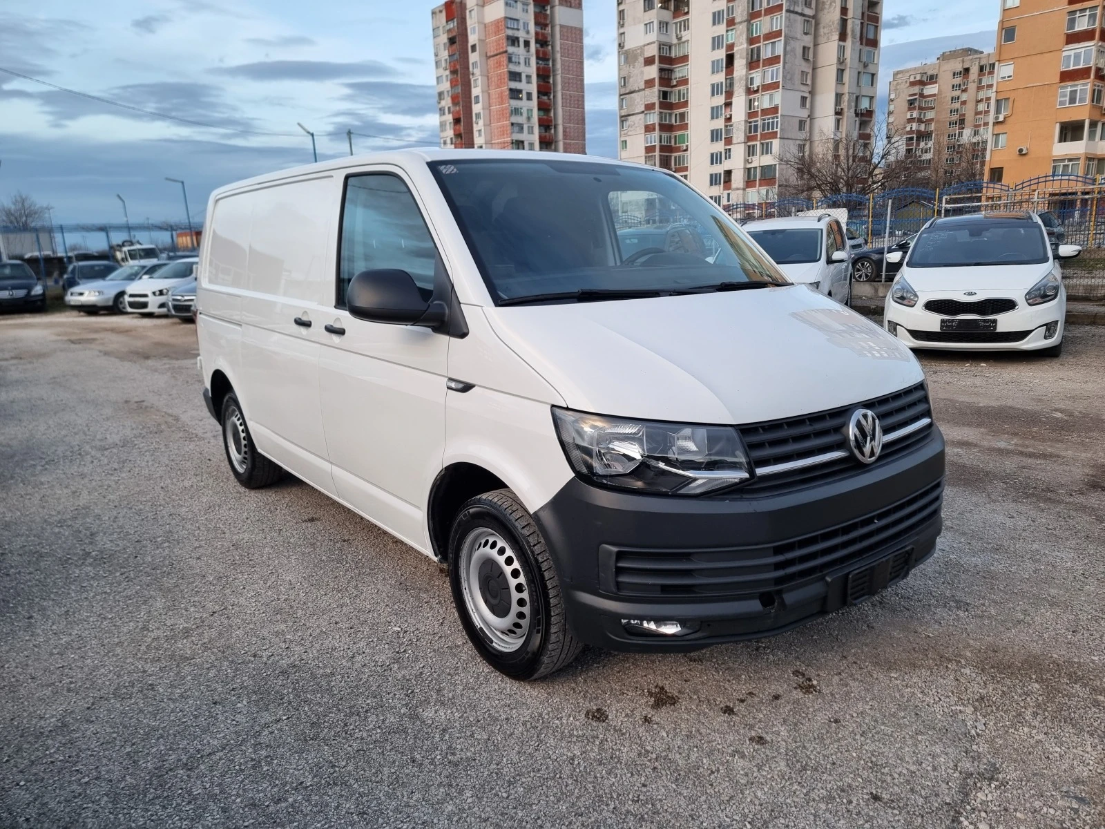 VW Transporter 150 коня, 2.0 TDI - изображение 8