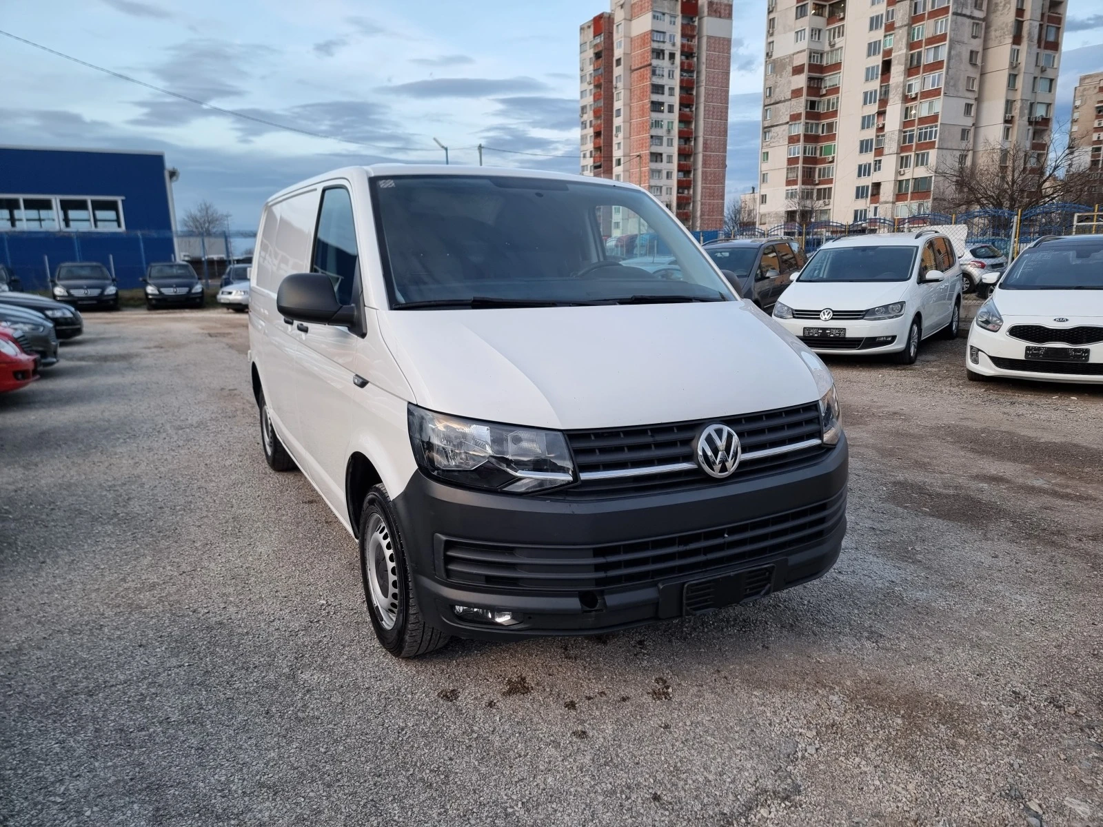 VW Transporter 150 коня, 2.0 TDI - изображение 9