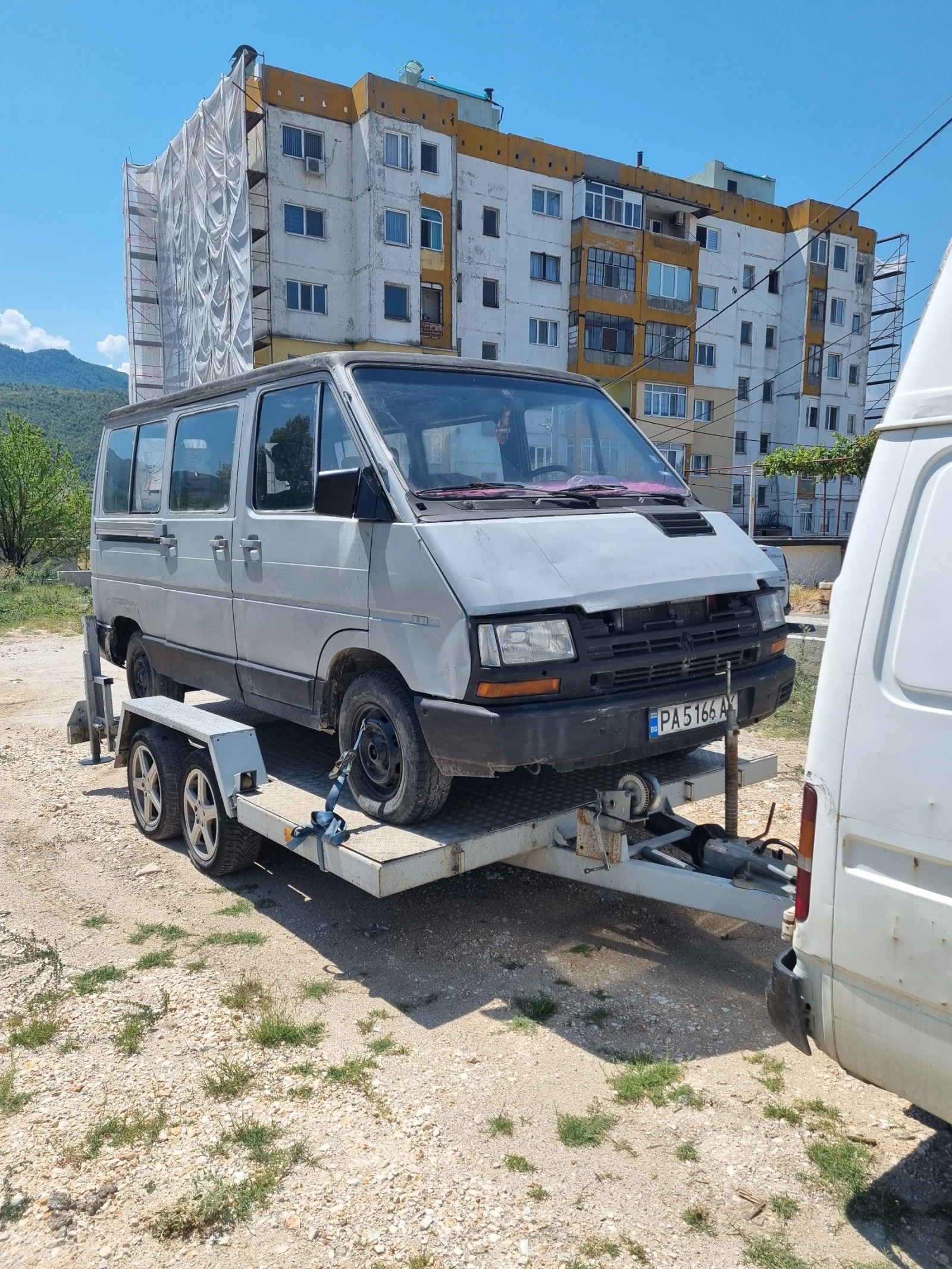 Renault Trafic Пали върви - изображение 5