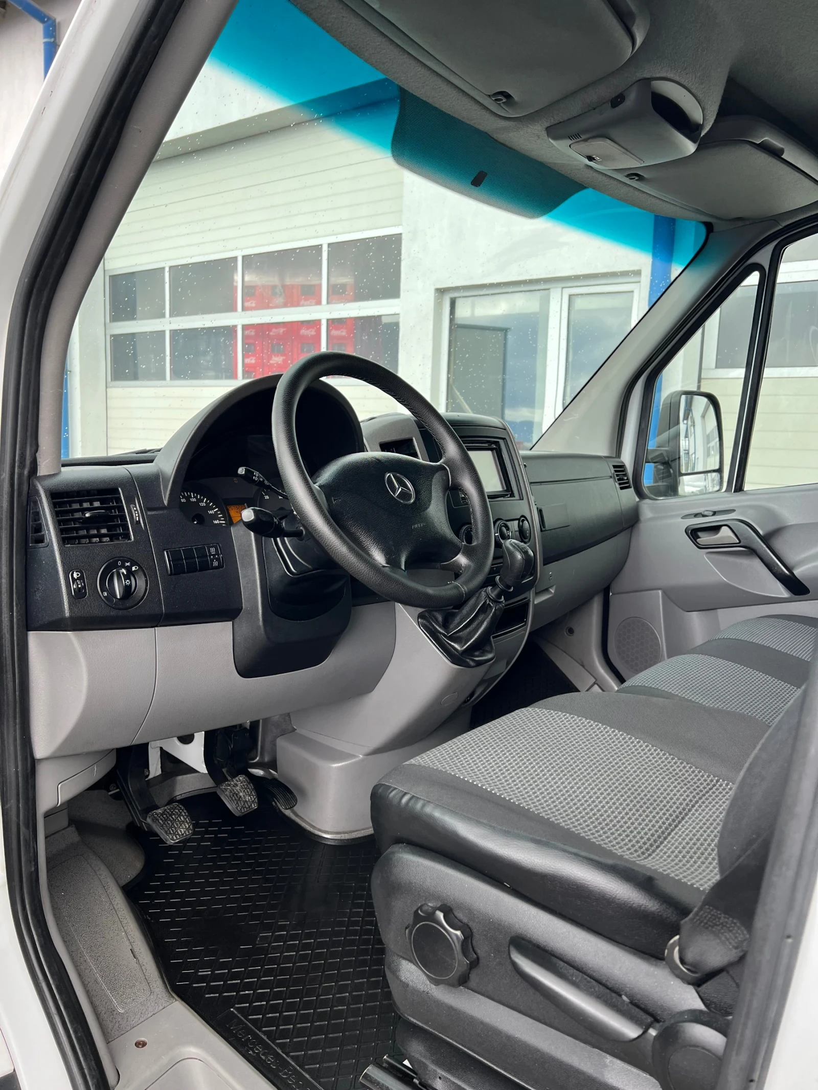 Mercedes-Benz Sprinter 316 160к.с / Макси 4.30м / Климатроник , снимка 16 - Бусове и автобуси - 54080522