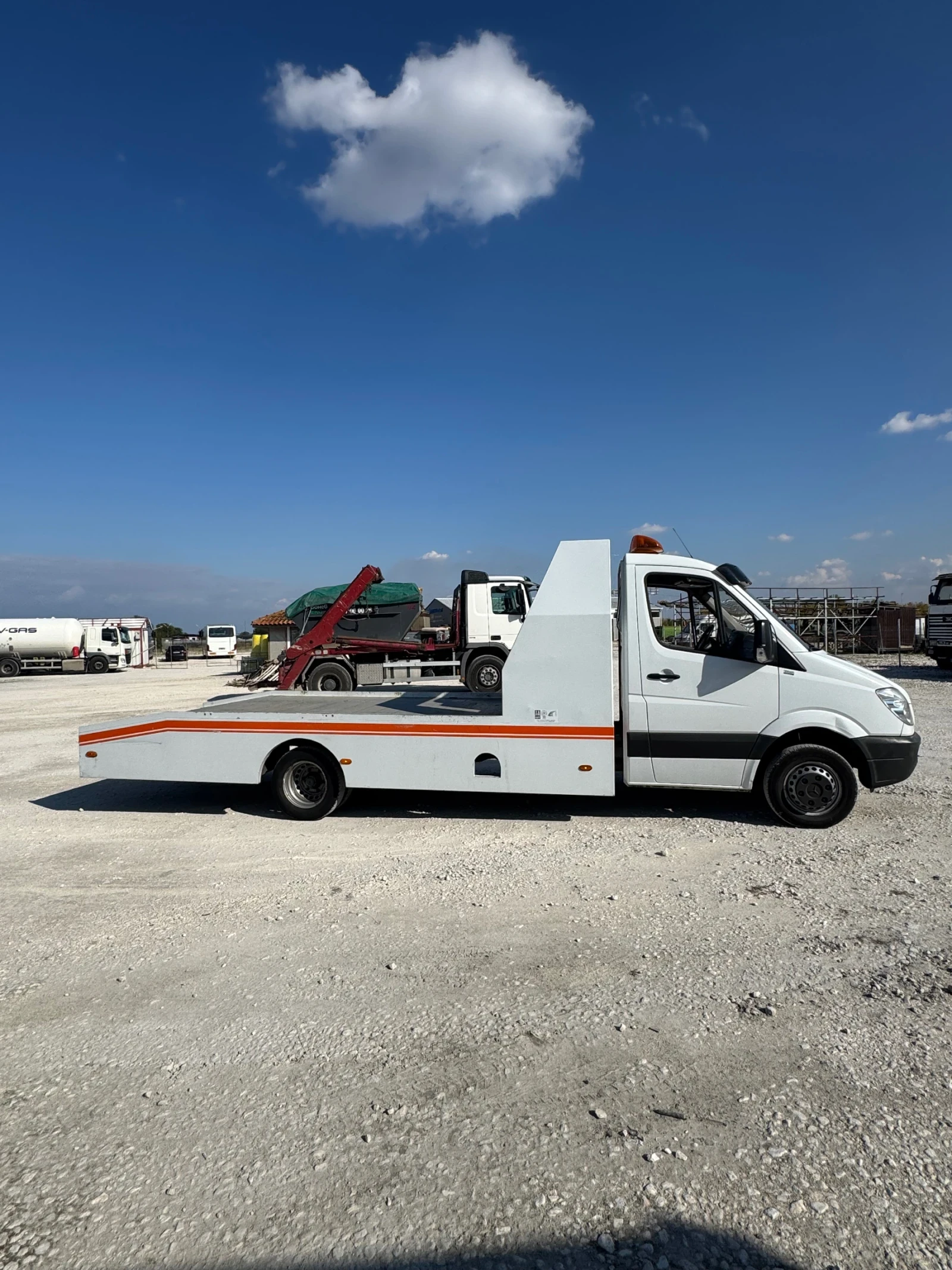 Mercedes-Benz Sprinter 513 2.2 CDi, снимка 4 - Бусове и автобуси - 54192314