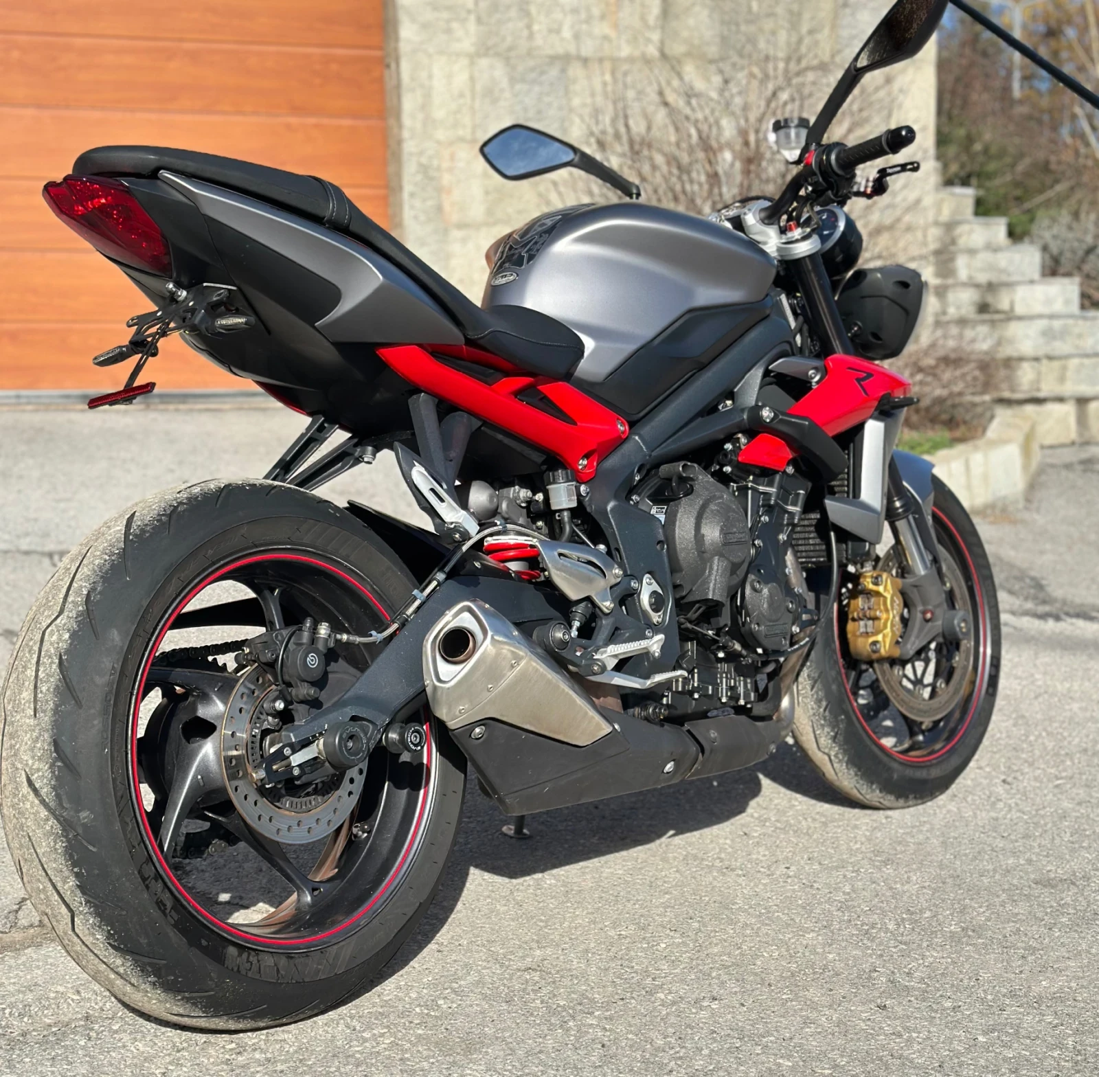 Triumph Street Triple 675i R ШВЕЙЦАРИЯ, СЕРВИЗНА ИСТОРИЯ - изображение 7