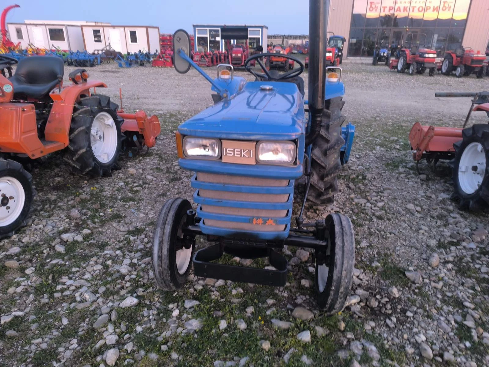 Трактор ISEKI Саки агро Сливен, снимка 4 - Селскостопанска техника - 54119041