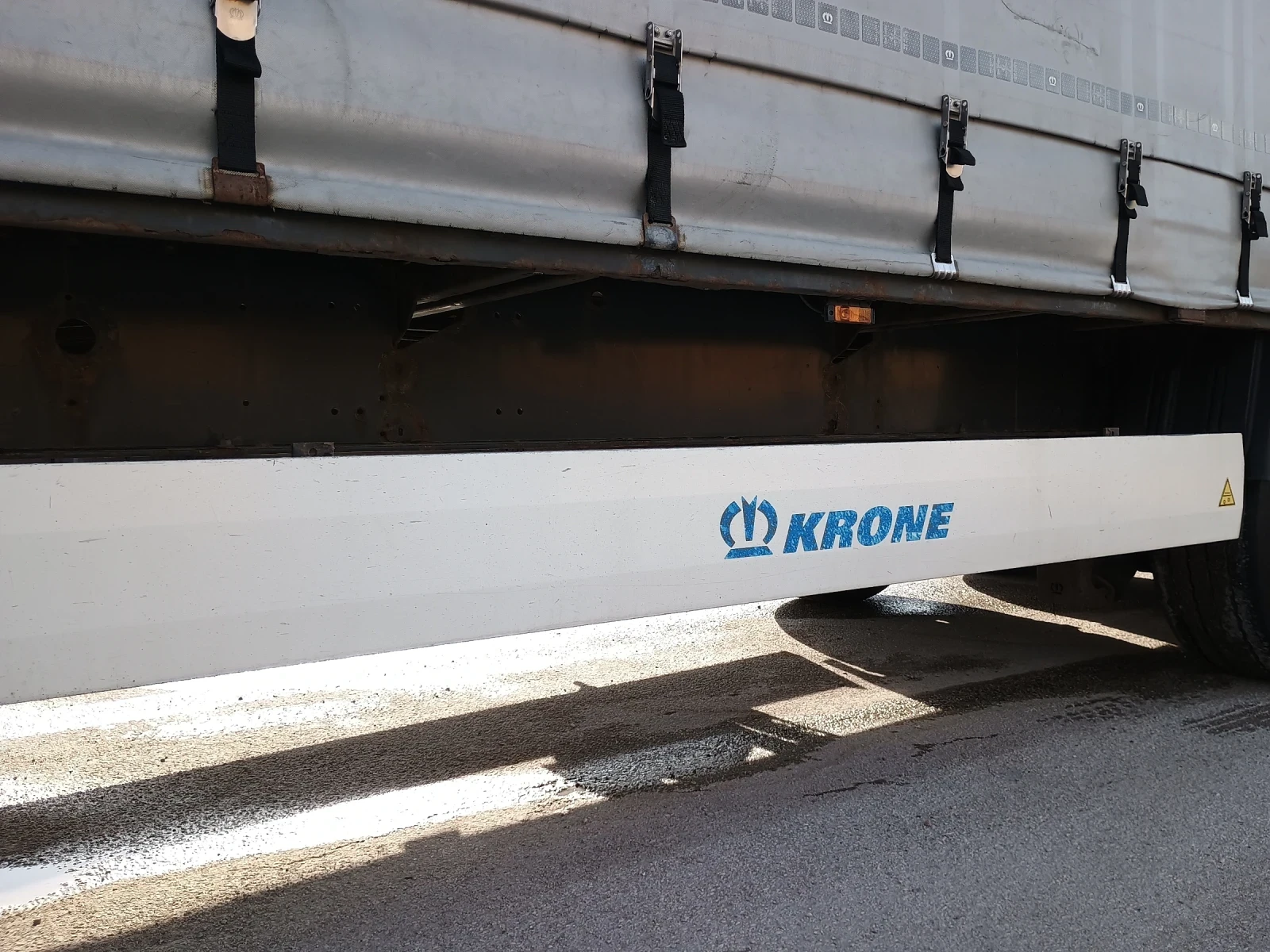 Полуремарке Krone, снимка 5 - Ремаркета - 55496383