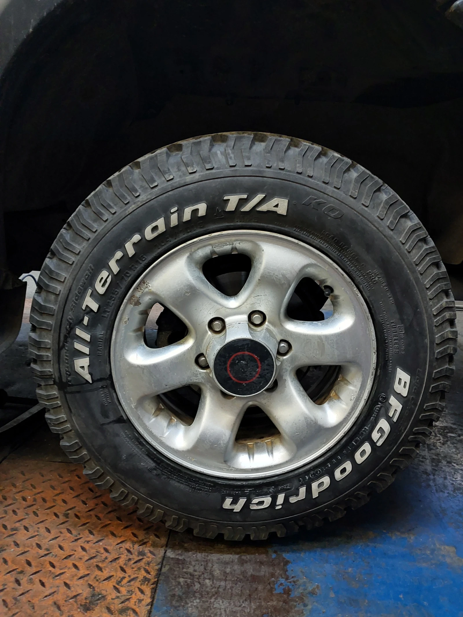    235/70R16  Opel Frontera | Mobile.bg   2