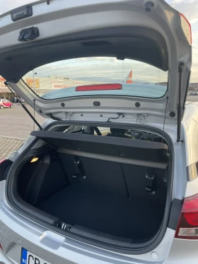 Hyundai I20 Coupe / 1 собственик/ Гаражна / 47000 км, снимка 7