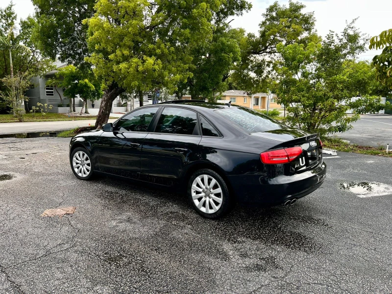 Audi A4 2.0T Premium Sedan, снимка 11 - Автомобили и джипове - 47304471