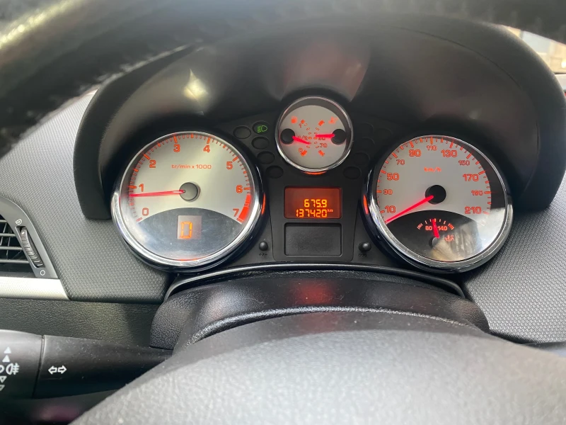 Peugeot 207, снимка 6 - Автомобили и джипове - 51979593