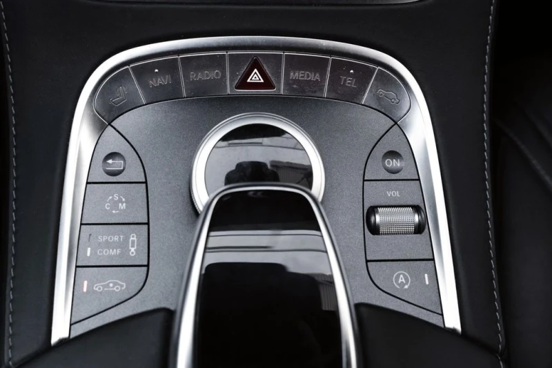 Mercedes-Benz SL 63 AMG Cabrio, снимка 9 - Автомобили и джипове - 52557968