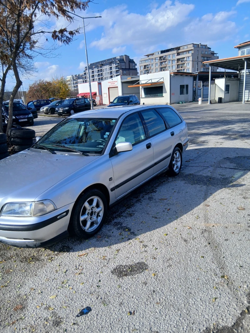 Volvo V40, снимка 2 - Автомобили и джипове - 52738290