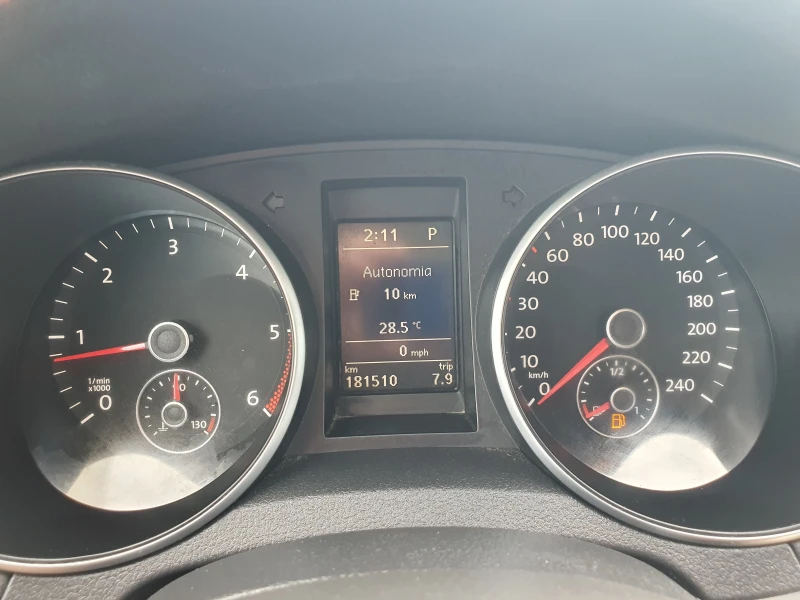 VW Golf 2.0TDI/High-Line, снимка 13 - Автомобили и джипове - 52825867