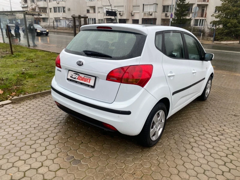 Kia Venga 1.4i/PANORAMA, снимка 4 - Автомобили и джипове - 52910967