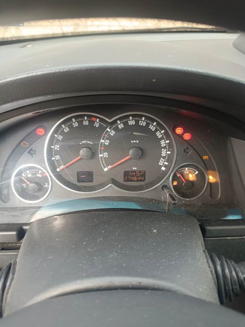 Opel Meriva 1.6 бензин/газ , снимка 8 - Автомобили и джипове - 52966241